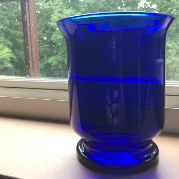 Blue Brilliance Glass candle holder by Partylite is in like new condition.